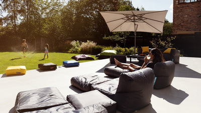 Profiter de la fin de l'été avec nos poufs d'extérieur