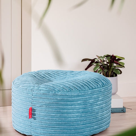 Lounge Pug® ce pouf est à la fois élégant et pratique. Commandez-le pour l'associer à un pouf en velours côtelé classique ou à vos meubles existants.