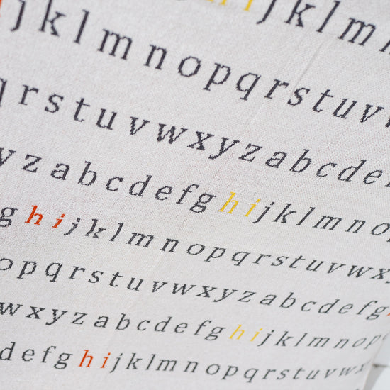 Couverture / Plaid - Tricoté Alphabet 02