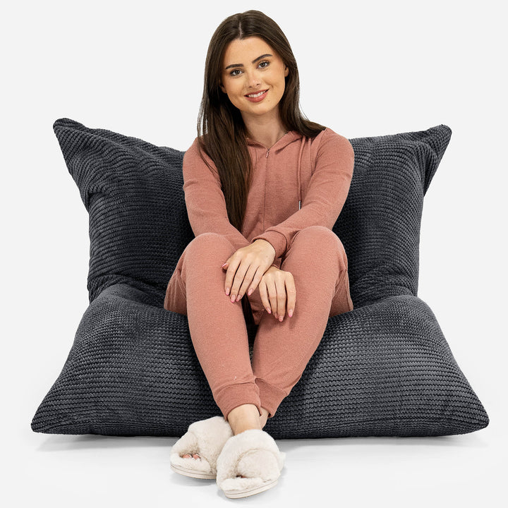 Pouf Géant XXL - Pompon Noir 02