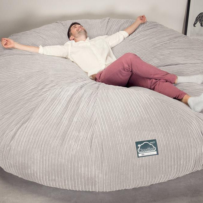 Lounge Pug, CloudSac 5000 XXXXXL, Canapé Pouf Titanesque à Mémoire de Forme, Gros Pouf Sofa, Côtelé Ivoire