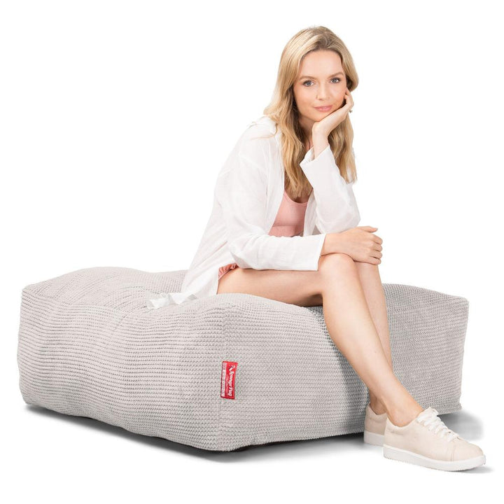Lounge Pug, CloudSac 250, Pouf Ottomane Repose-pieds à Mémoire de Forme, Pompon Crème