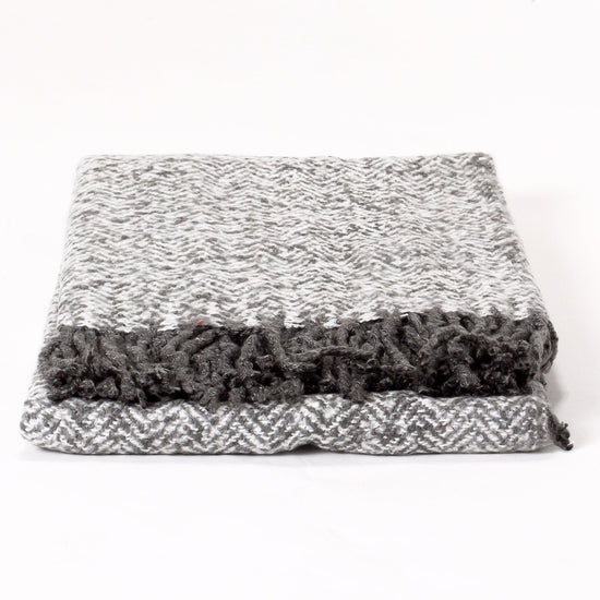 LOUNGE PUG, Plaid / Couverture Sherpa, à chevrons Gris