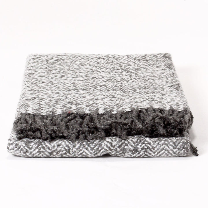 LOUNGE PUG, Plaid / Couverture Sherpa, à chevrons Gris