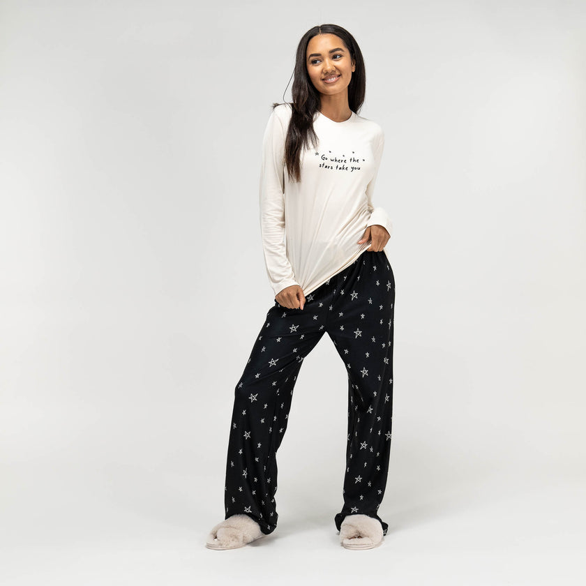 Ensemble Pyjama Étoiles pour femmes, haut à manches longues et pantalon,  taille: S-L, Crème / Noir– Big Bertha Original FR