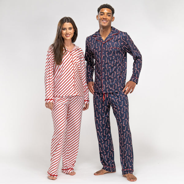 Ensemble Pyjama Motif Noël Canne à Sucre pour Femmes Fabric Close-up Image