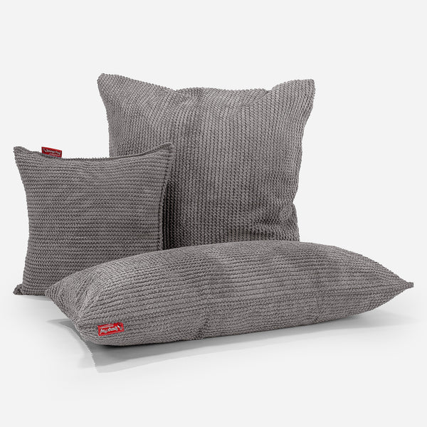 Housse de Coussin Rectangulaire Géant 40 x 70cm - Pompon Anthracite Fabric Close-up Image