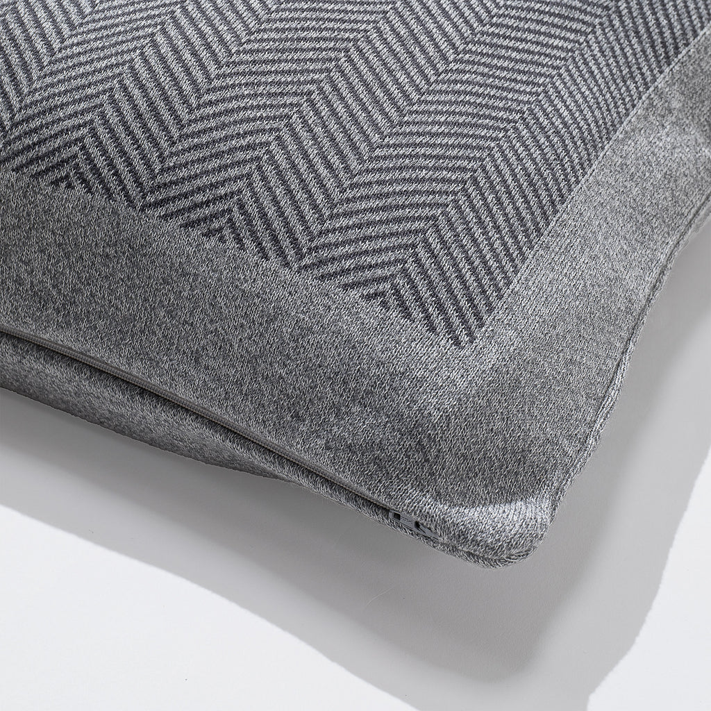 Coussin 47 x 47cm - 100% Coton Chevrons Gris 02