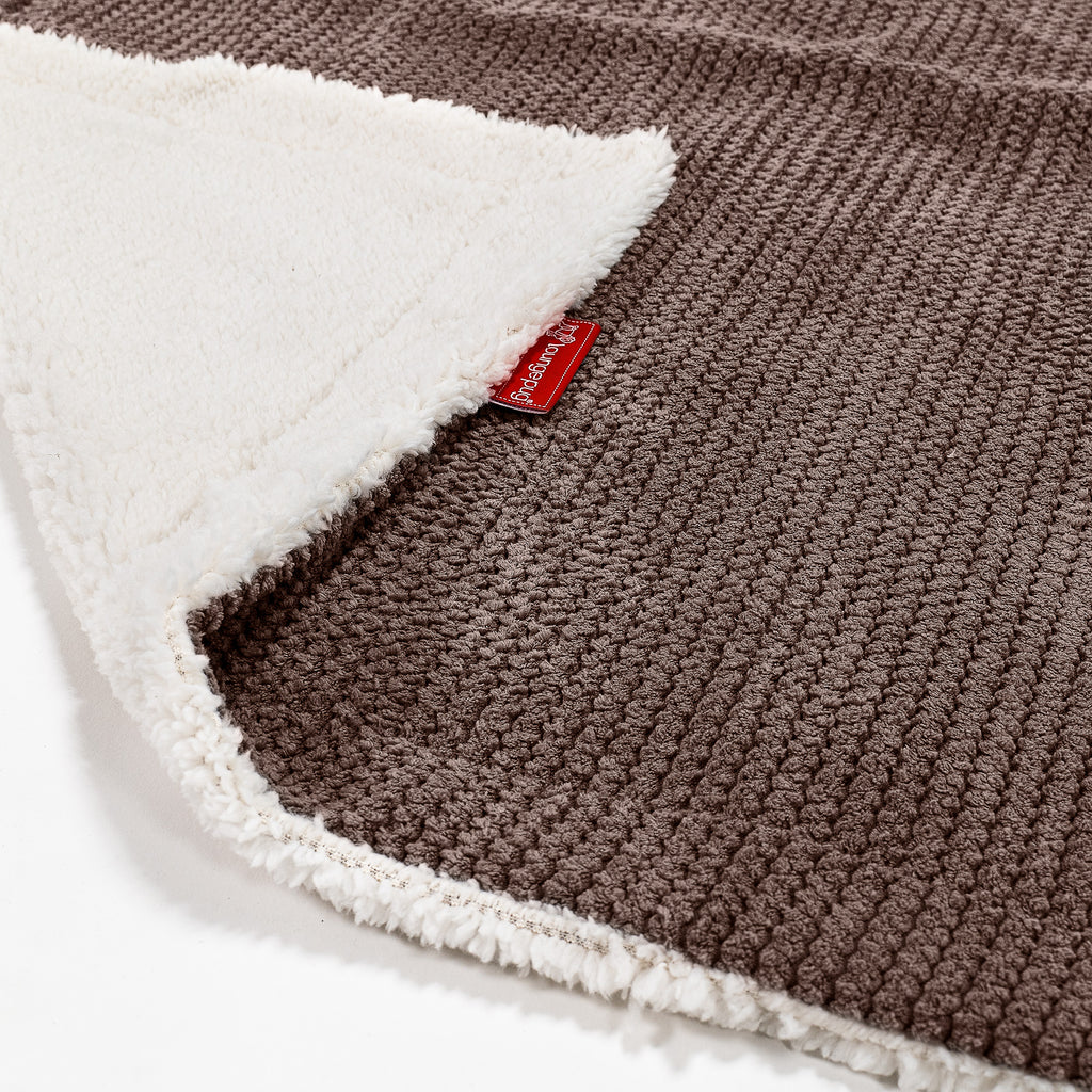 Plaid / Couverture Sherpa - Pompon Chocolat 02