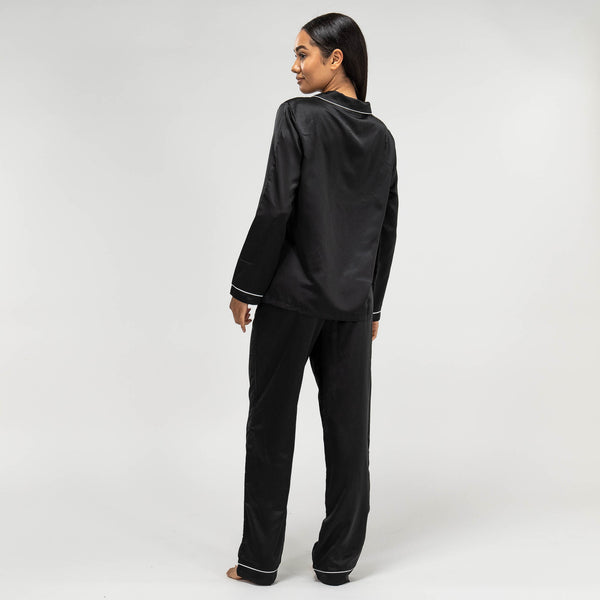 Pantalon de Pyjama en Satin Noir pour Femmes Fabric Close-up Image