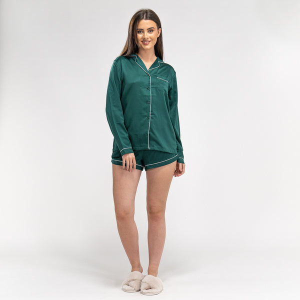 Short de Pyjama en Satin Vert Émeraude pour Femmes 01